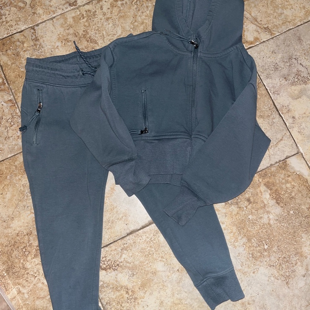 old navy active set sz 5